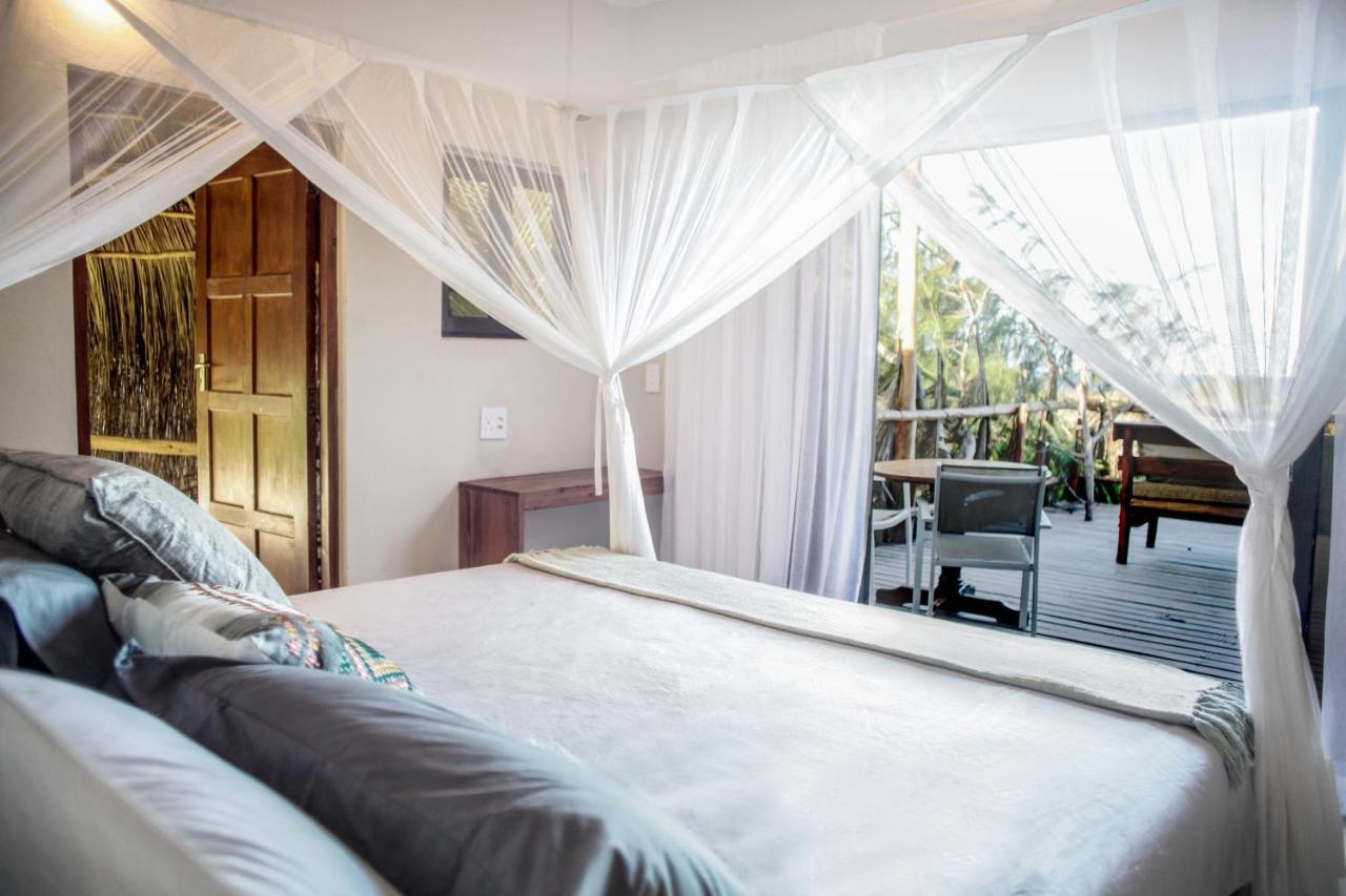 Tofinho Beach House Apartments イニャンバネ エクステリア 写真